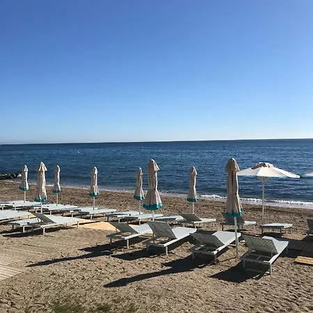 Appartement Skol 927a - Beachfront Luxury Penthouse