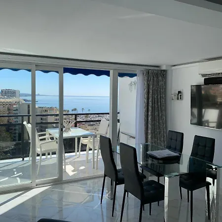 Skol 927a - Beachfront Luxury Penthouse ماربيا