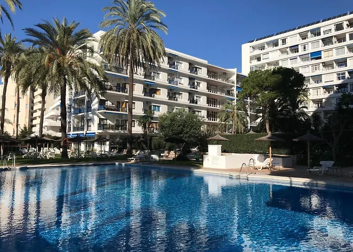 Skol 927a - Beachfront Luxury Penthouse * ماربيا